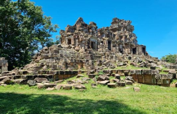 Ek Phnom temple